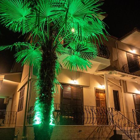 Βastasio Apartments Pefkochori Esterno foto