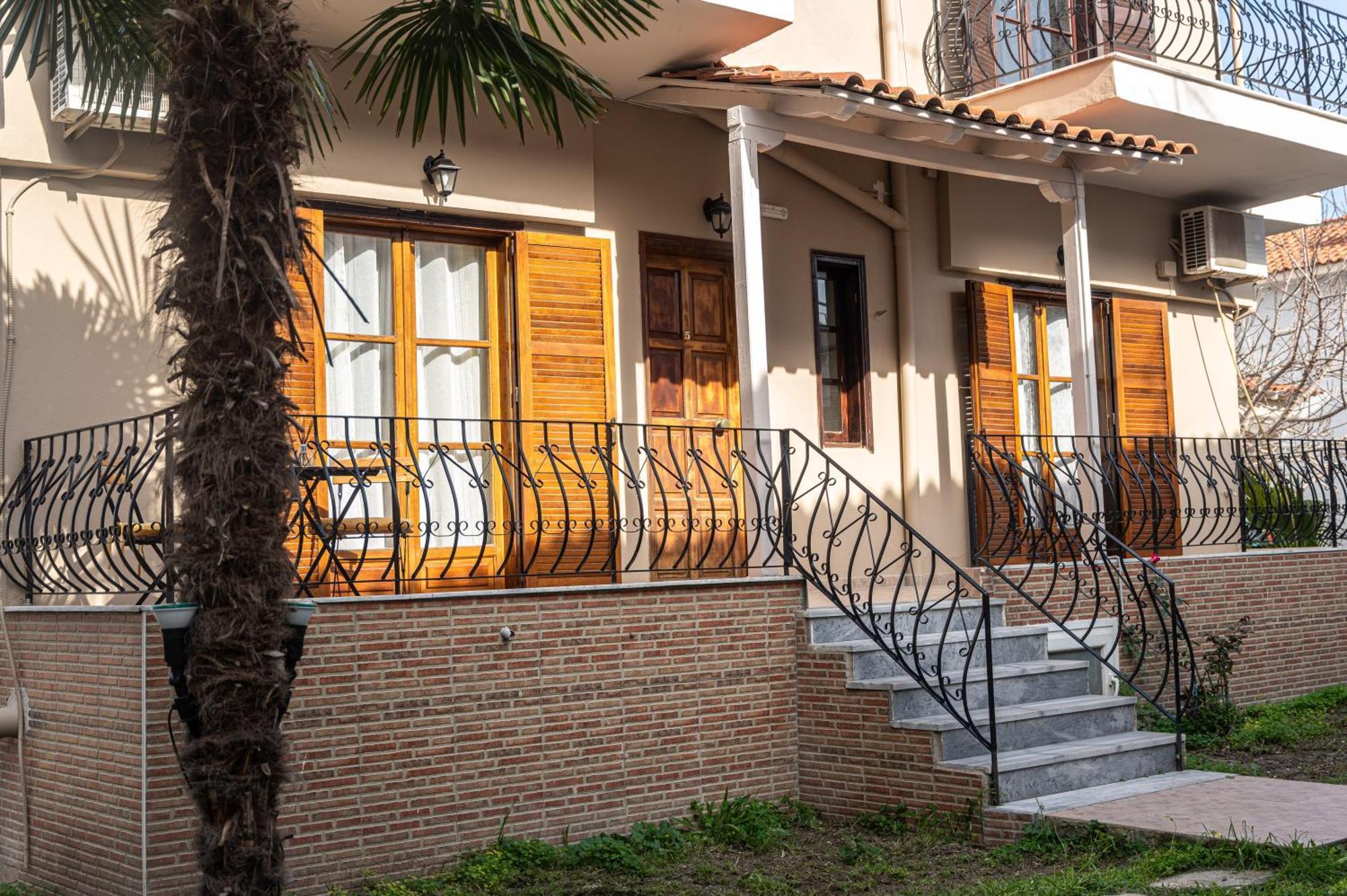 Βastasio Apartments Pefkochori Esterno foto